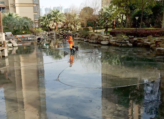 美溪景观池淤泥清理